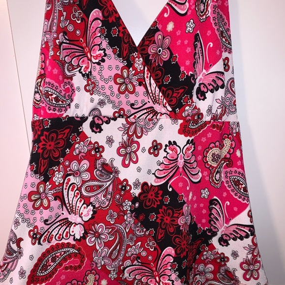 Juniors XL Red and Black Halter Top - Picture 2 of 9